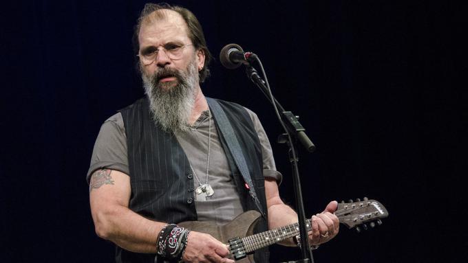 Steve Earle And The Dukes at Murat Egyptian Room